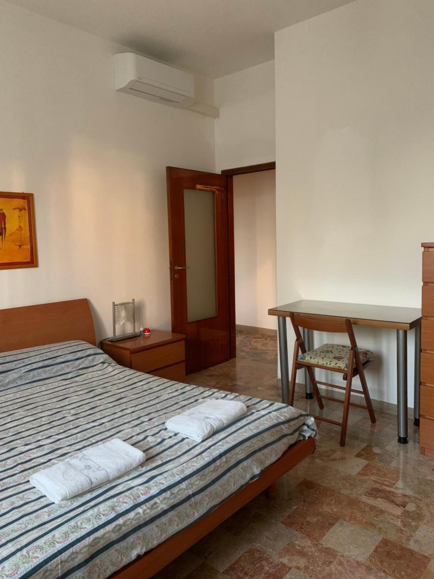 Comfortable Apartament 2 Bedroom Suitable 2-5 Pax Bologna Exterior foto